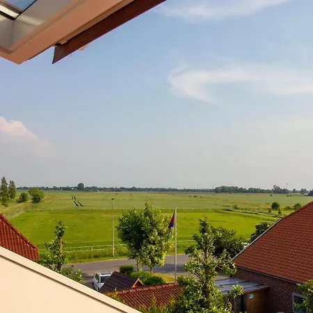 Up Besoeoek - Rapsbluete Mit Infrarotsauna شقة