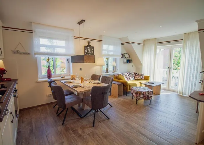 Up Besoeoek - Rapsbluete Mit Infrarotsauna Krummhörn