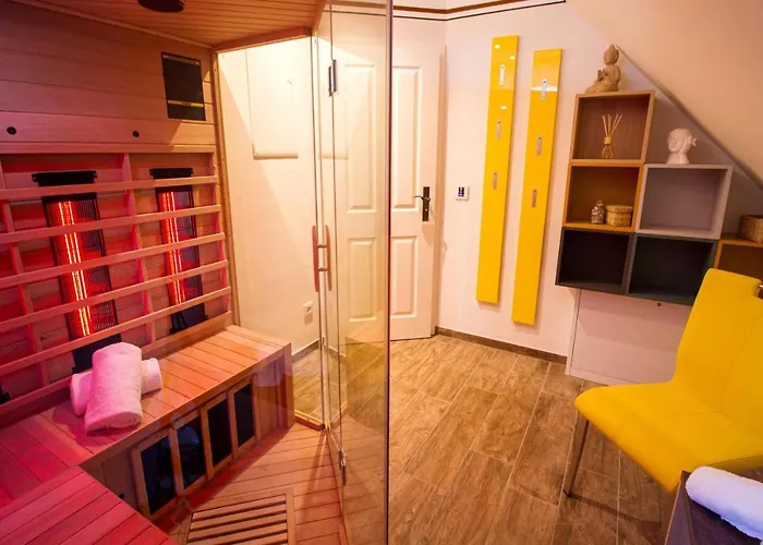 Up Besoeoek - Rapsbluete Mit Infrarotsauna Lejlighed