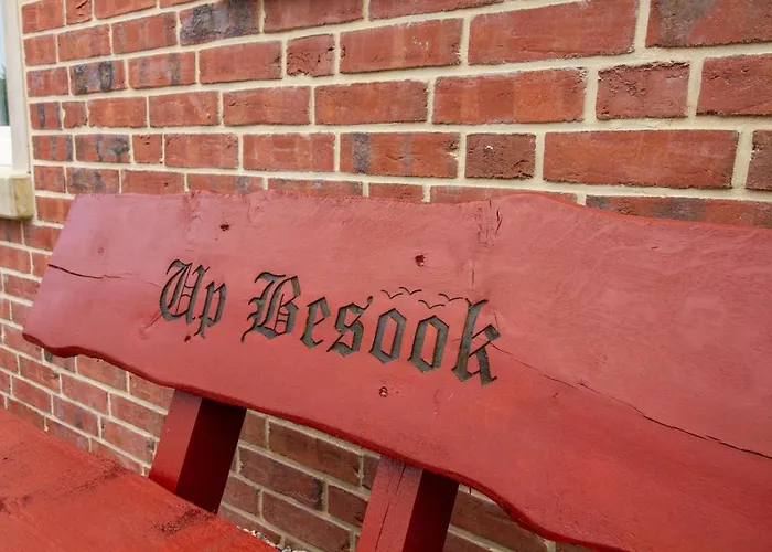 Up Besoeoek - Rapsbluete Mit Infrarotsauna Krummhörn